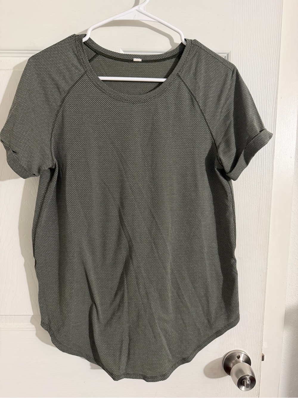 lululemon athletica Olive Green Short Sleeve Crew Tee